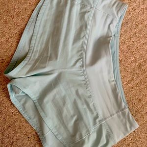 Lululemon 2.5 inch short